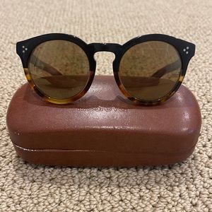 Used illesteva Leonard 2 sunnies! Loved but have lots of life left!